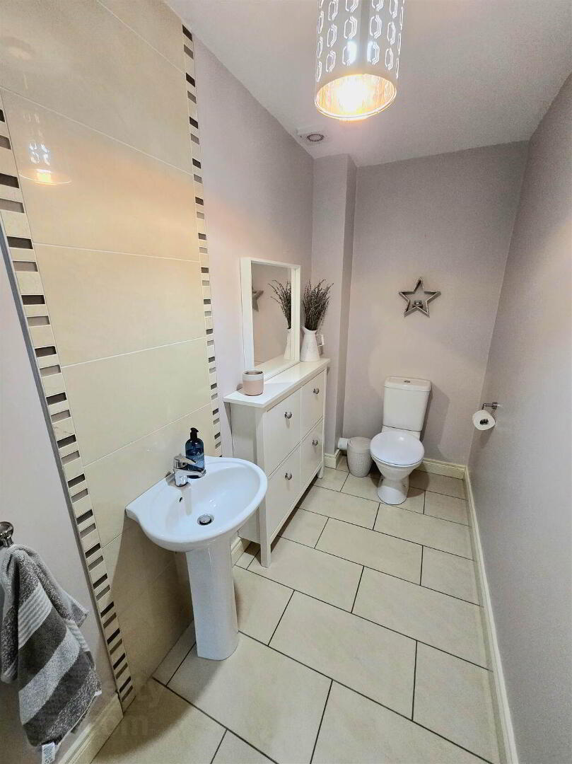 25 Mornington Avenue 7 of 32