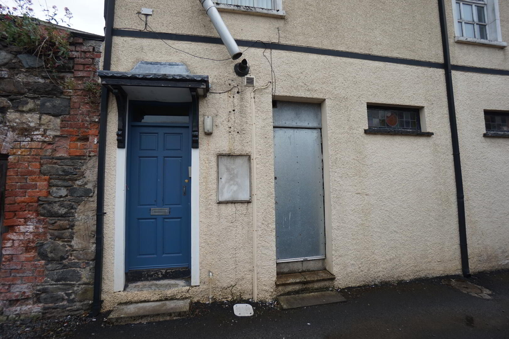 8a Ballynahinch Street 1 of 14
