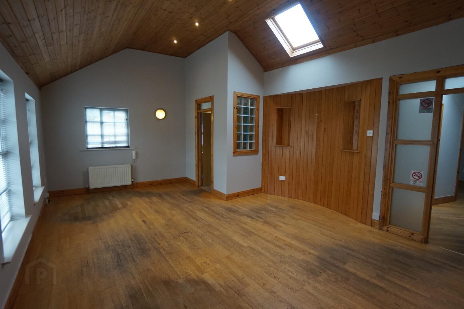 8a Ballynahinch Street 9 of 14