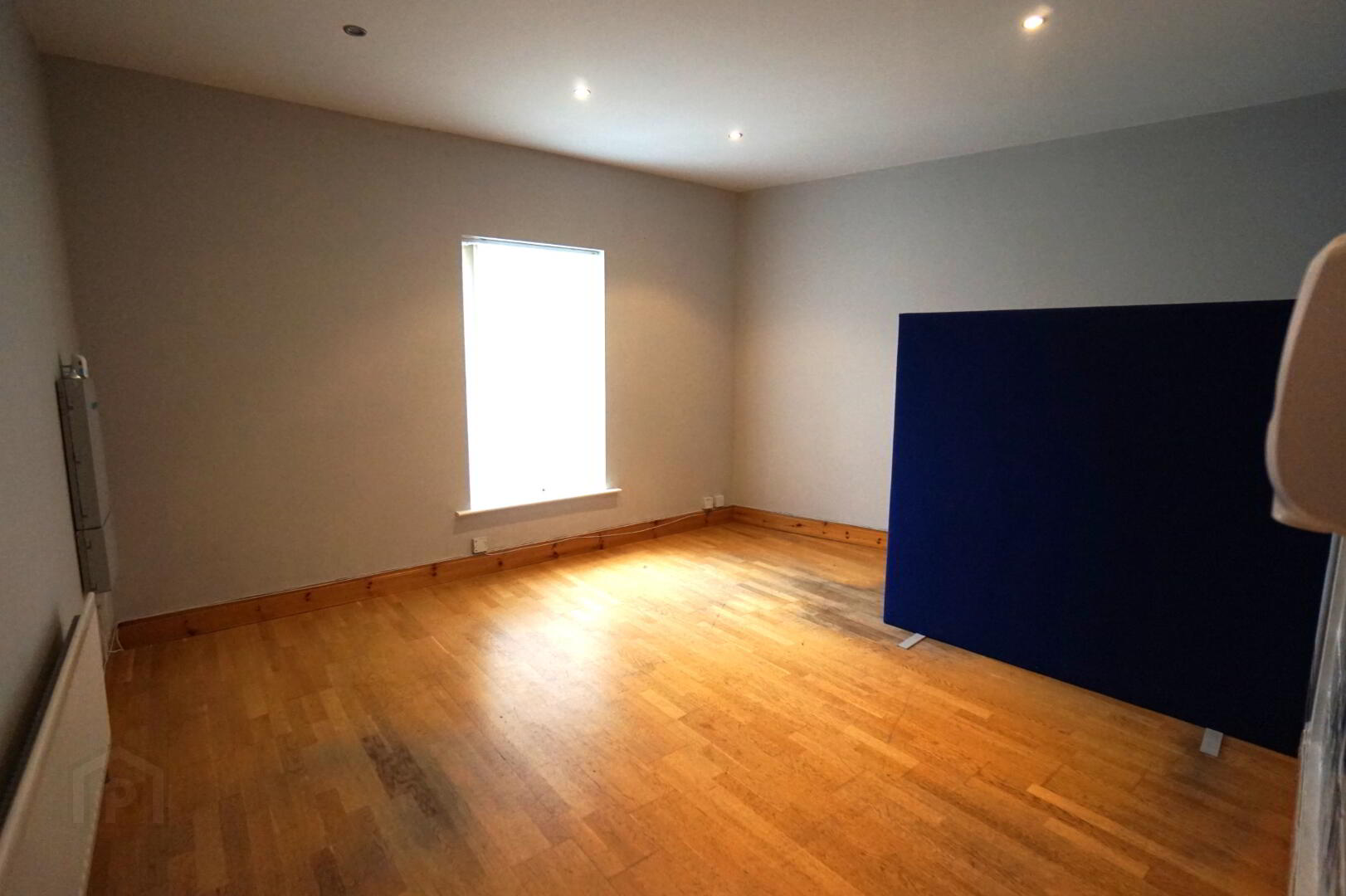 8a Ballynahinch Street 2 of 14