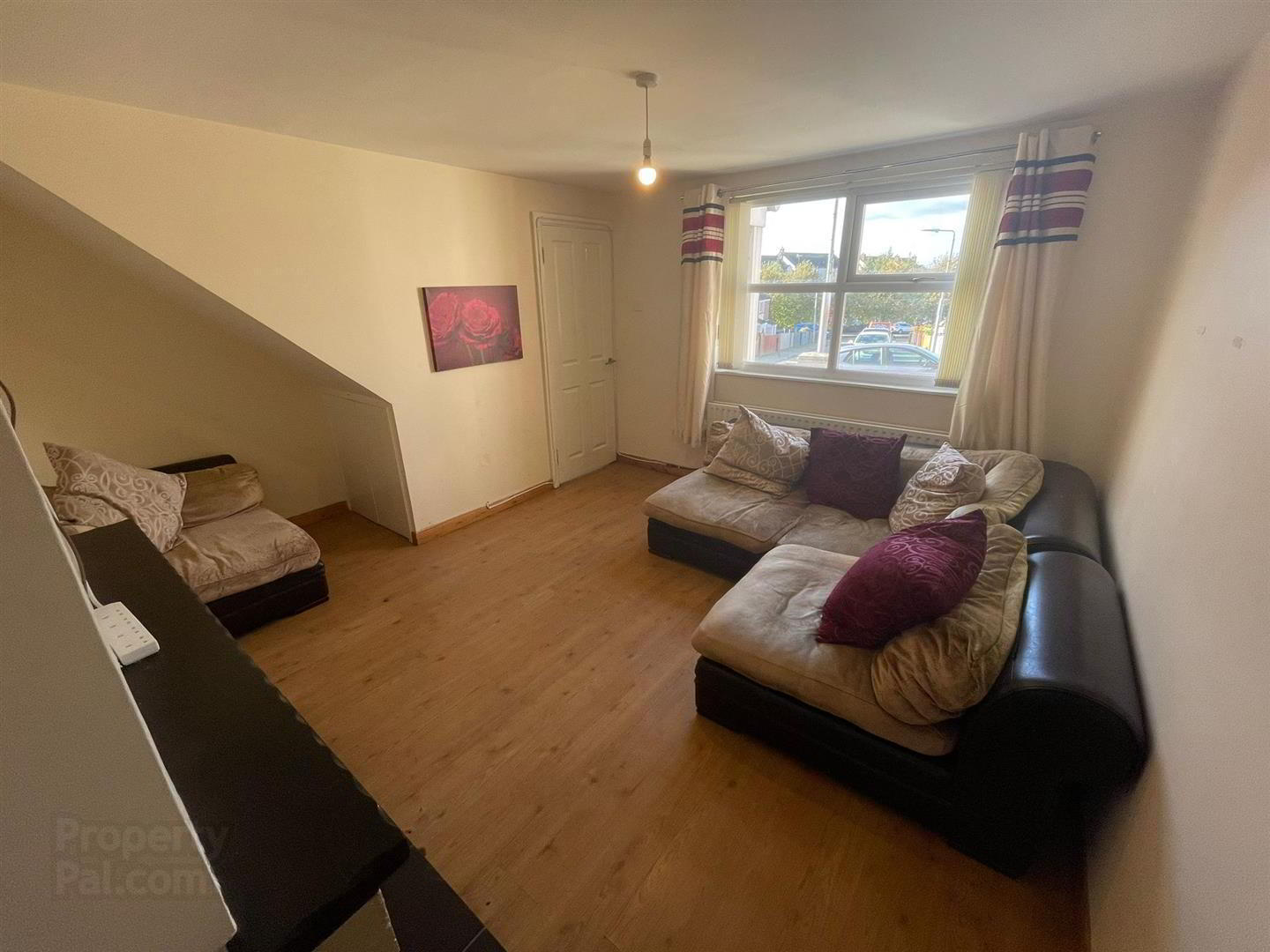 25 Langley Road 4 of 8