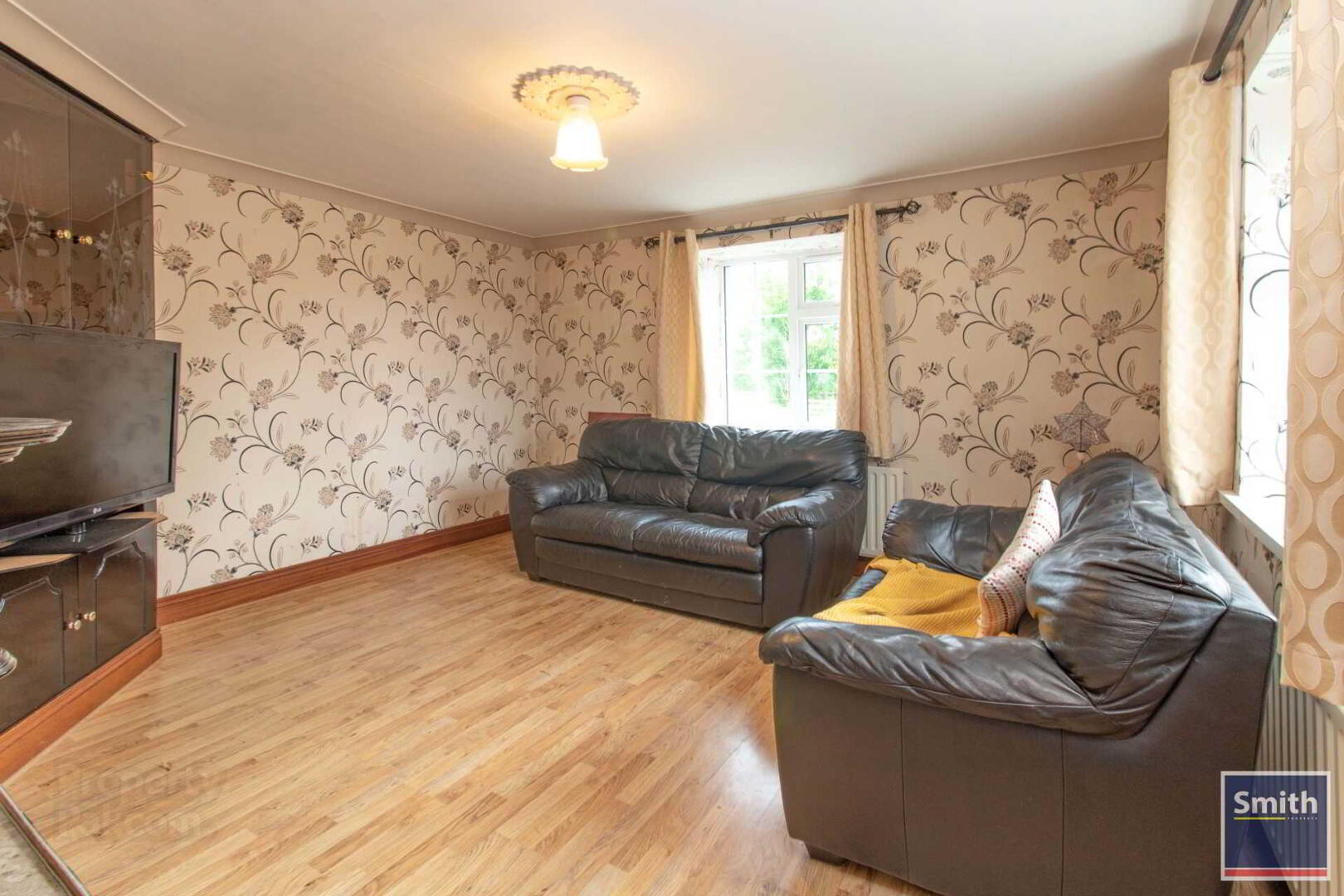 property description image