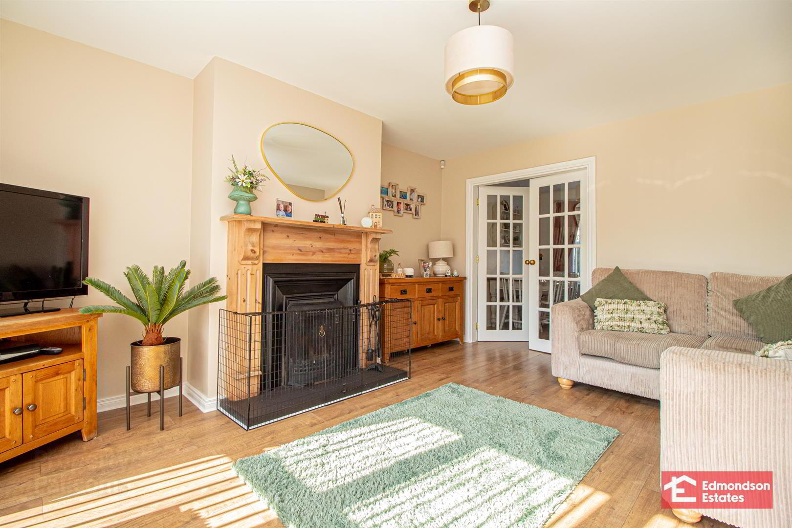 14 Glebe Manor 5 of 26