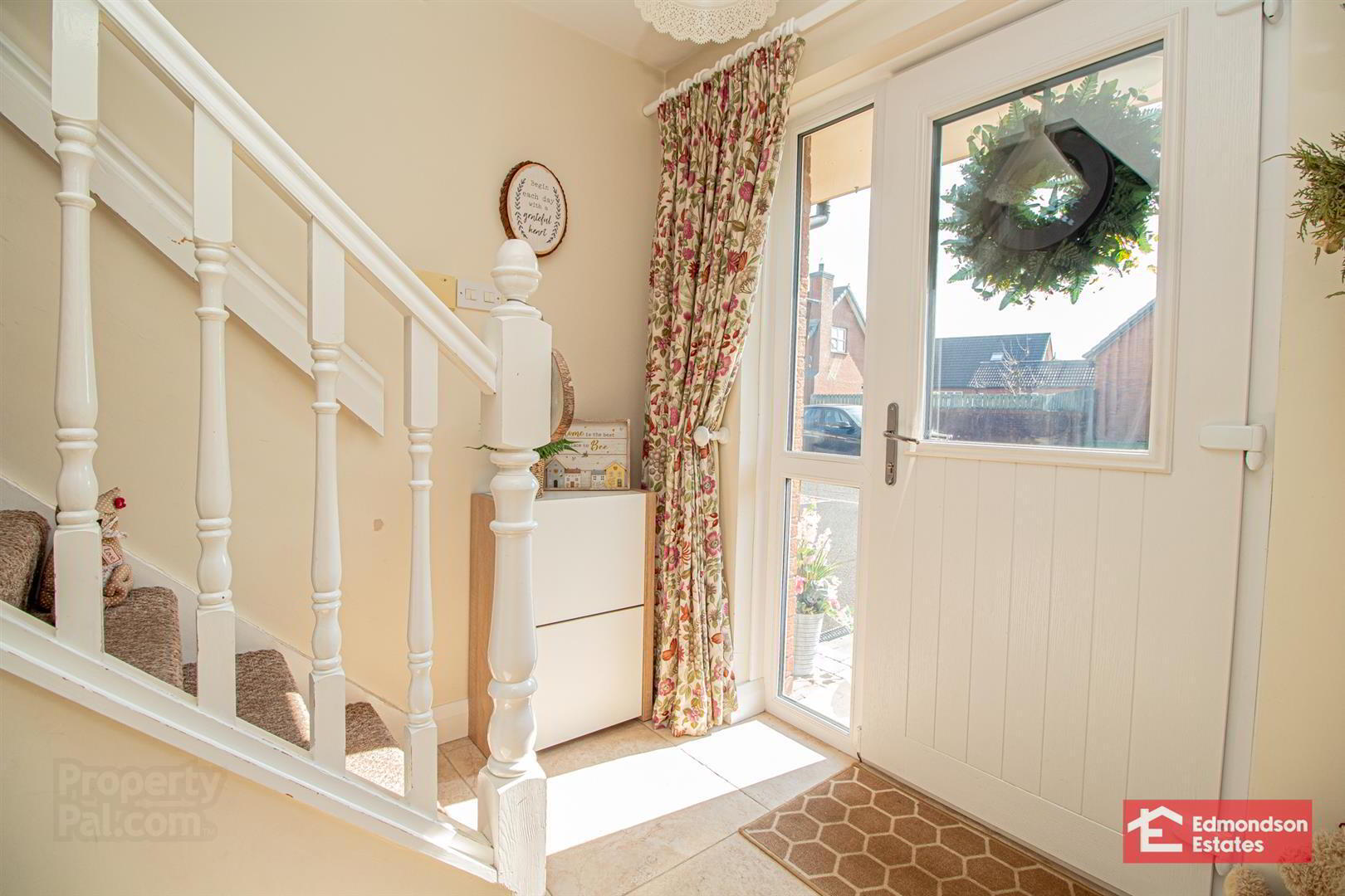 14 Glebe Manor 4 of 26