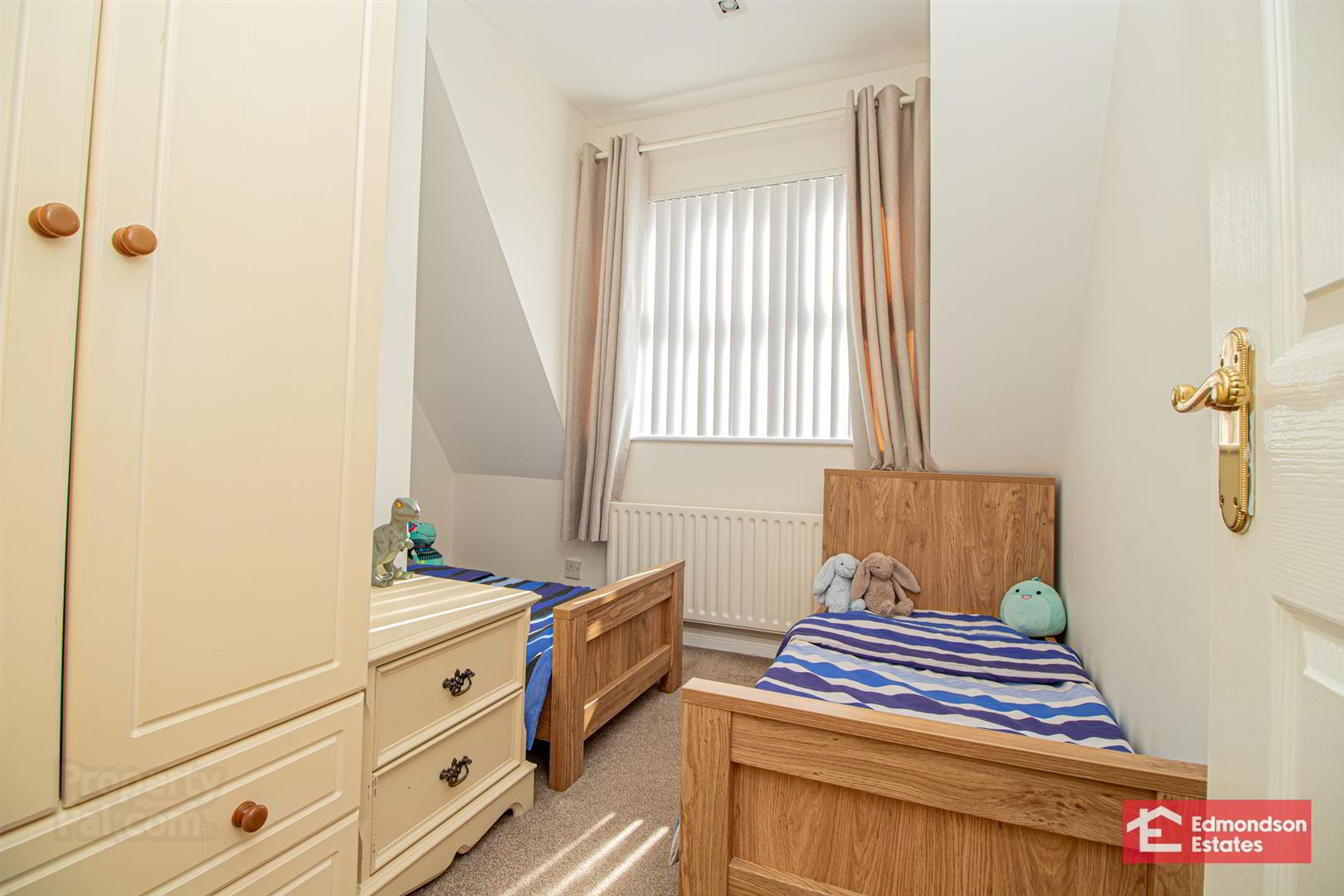 14 Glebe Manor 21 of 26