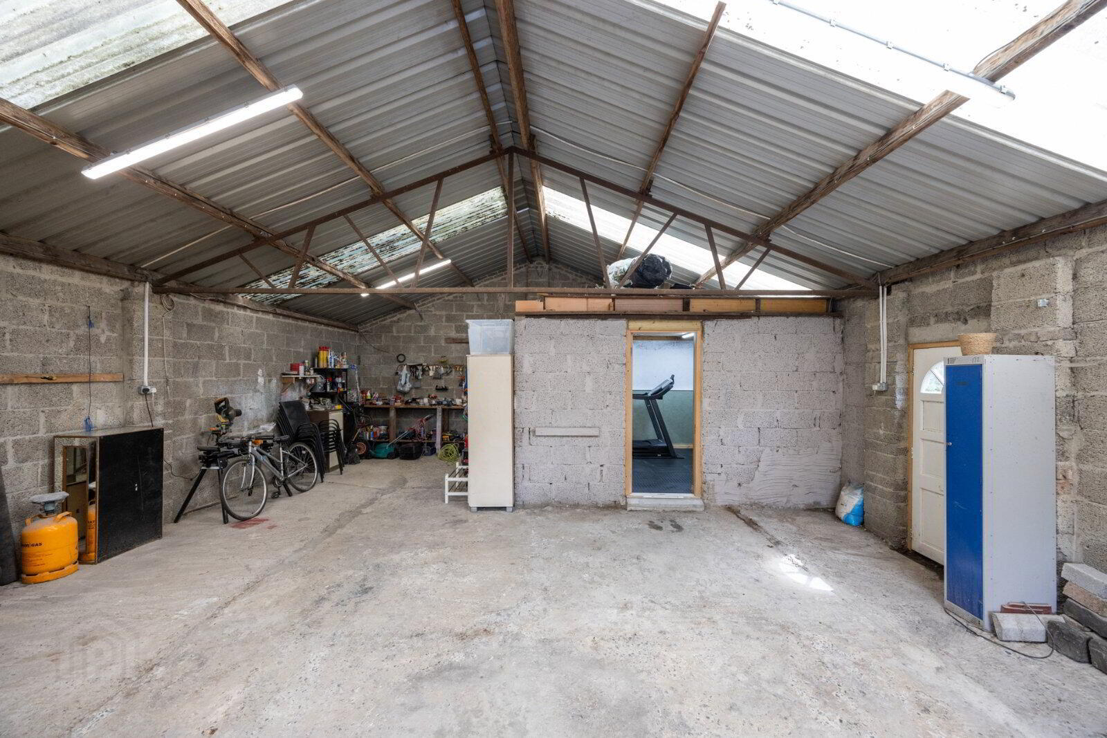 614 Saintfield Road 15 of 21