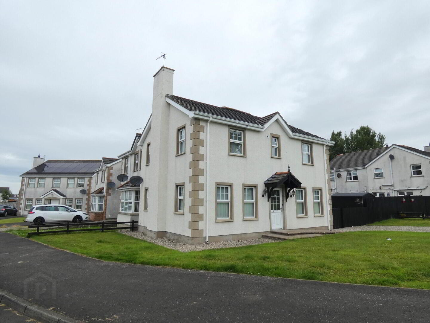 9 Edenmore Avenue 2 of 27