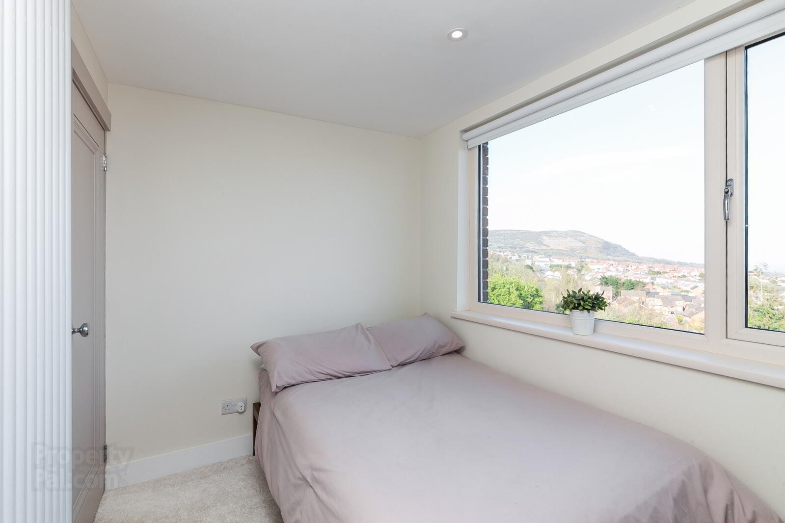 41 Squires Hill Road 27 of 36