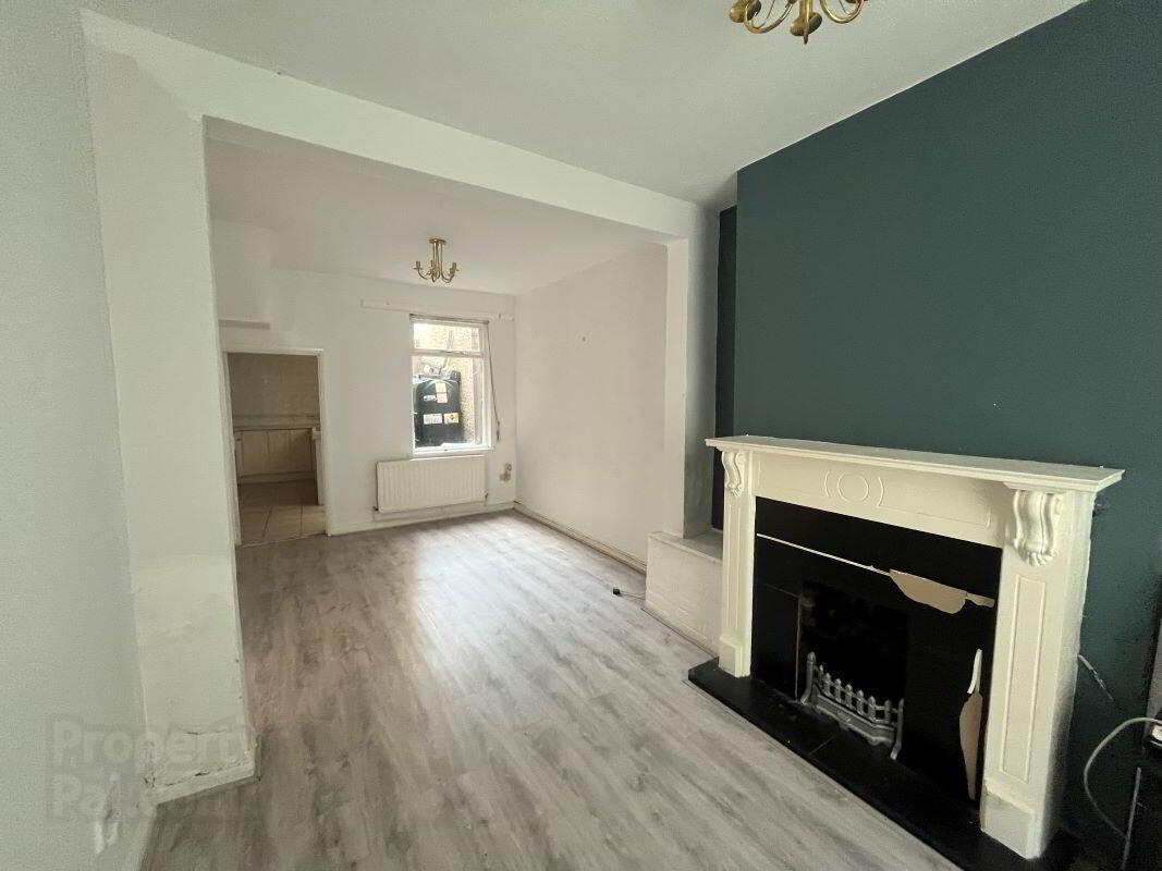 204 Spamount Street 5 of 17