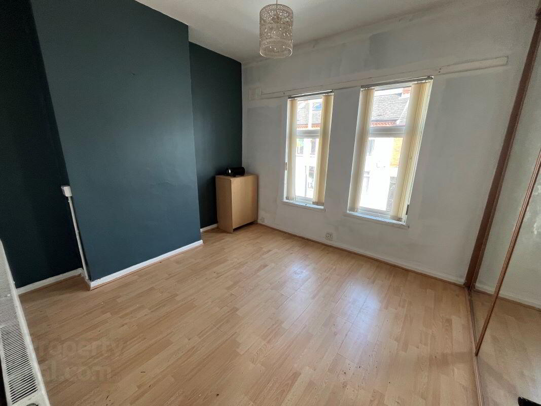 204 Spamount Street 11 of 17
