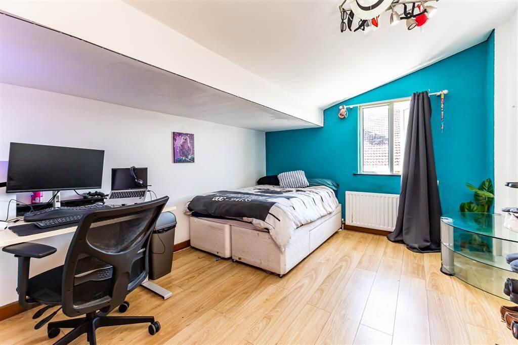 49 Cliveden Crescent 22 of 31