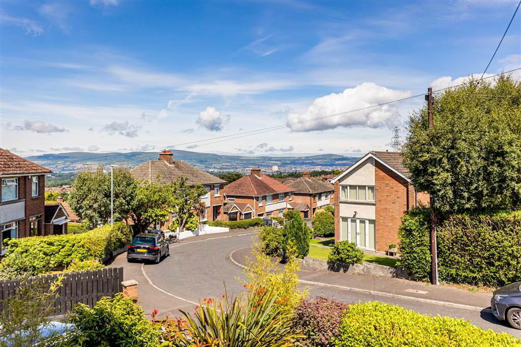 49 Cliveden Crescent 31 of 31