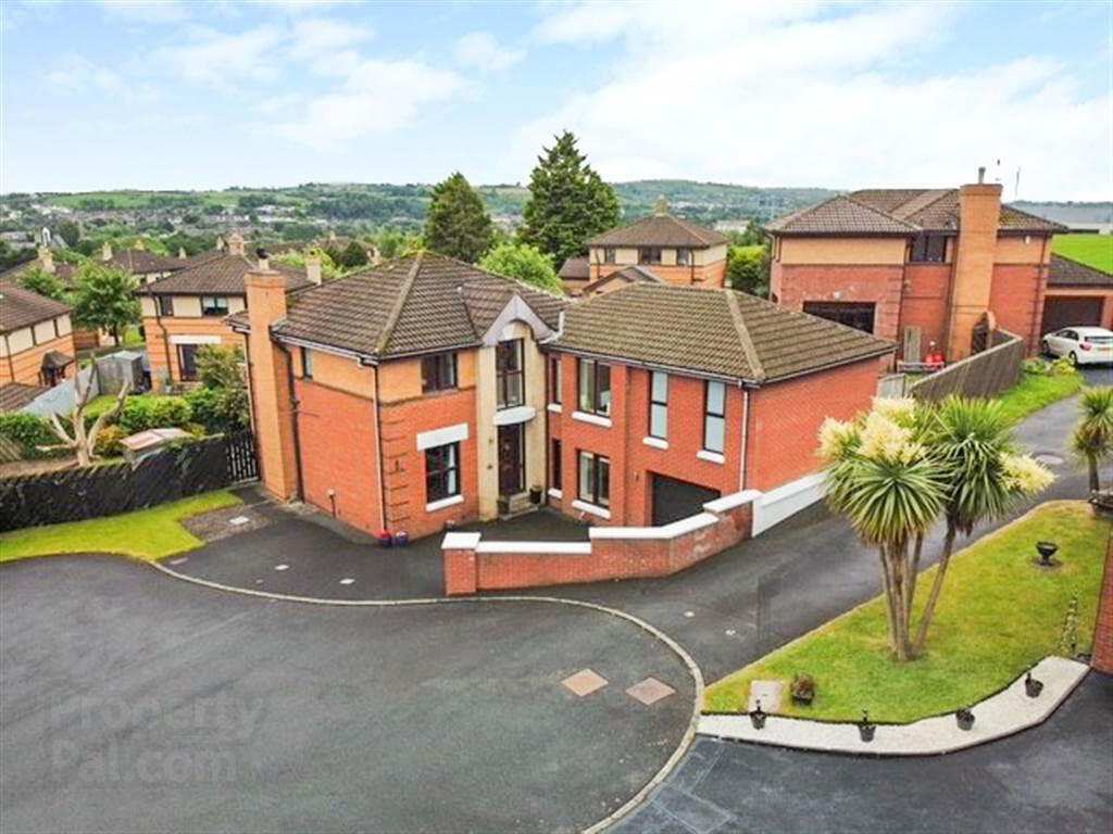 21 Grangewood Manor 1 of 39