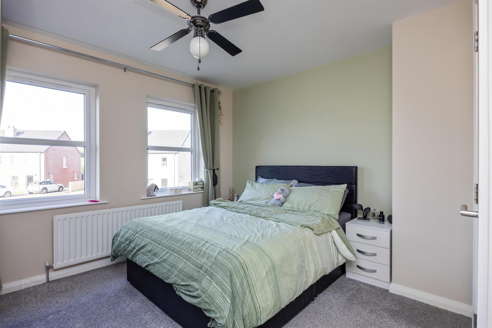 39 Millbank Grove 12 of 24