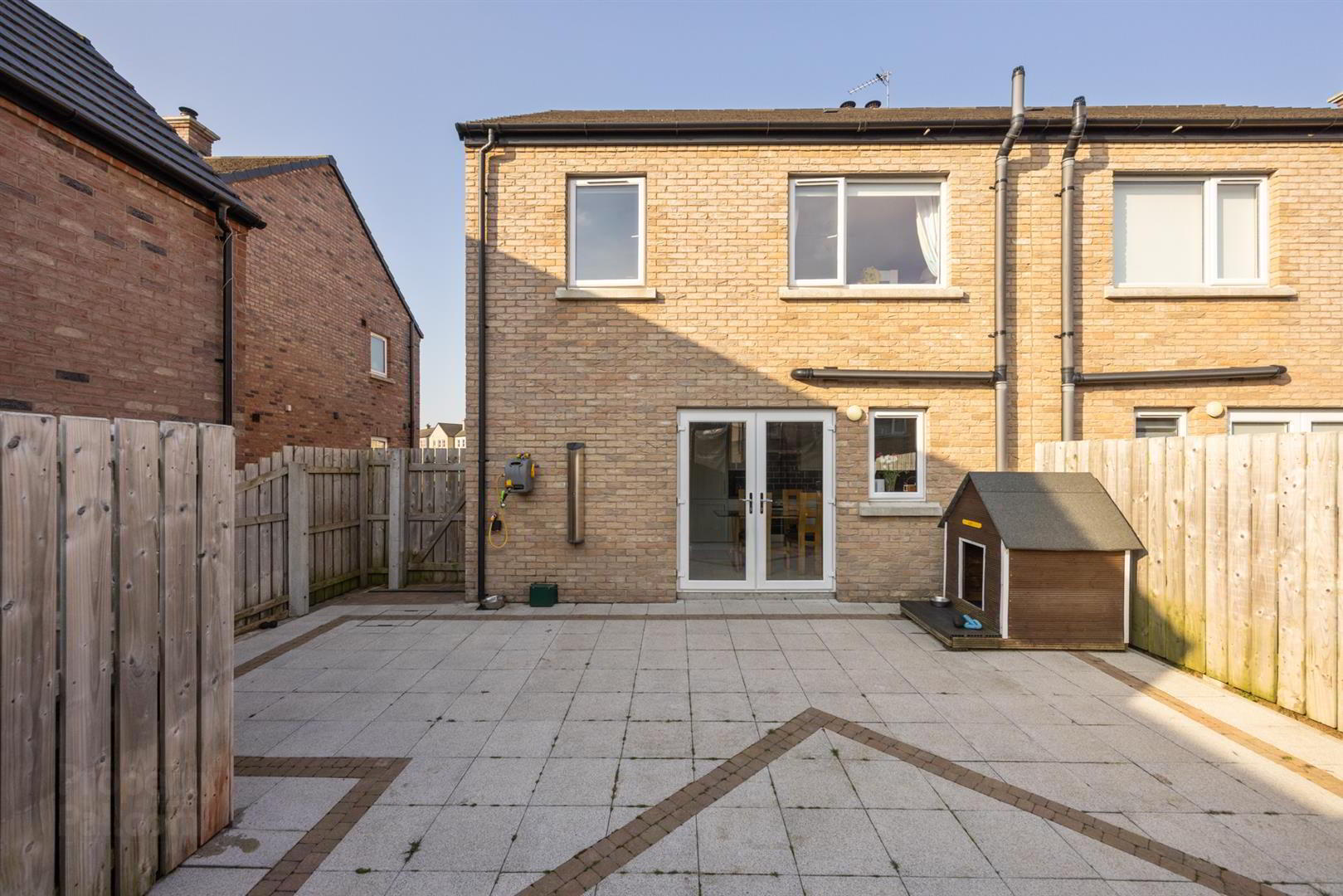 39 Millbank Grove 23 of 24