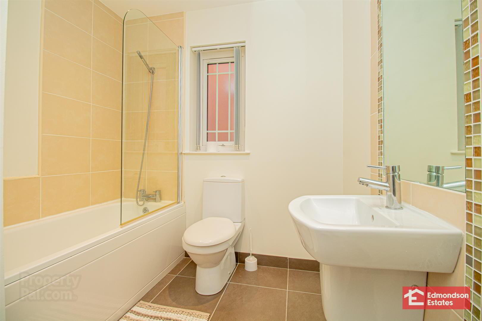 22 Sandymount Green 25 of 30