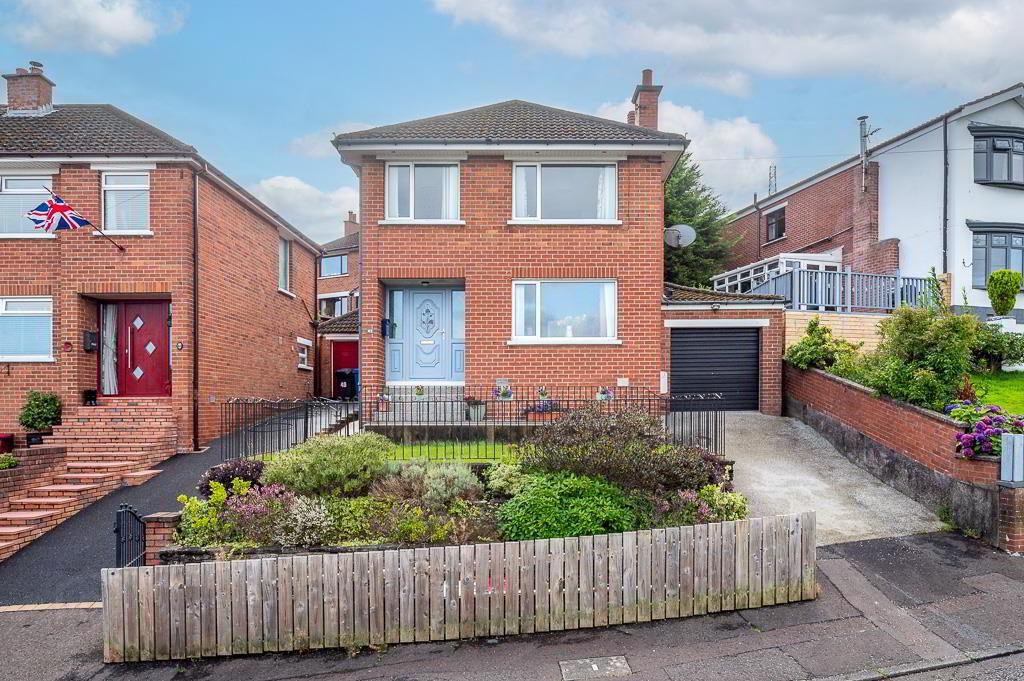 42 Castlemore Avenue 1 of 19