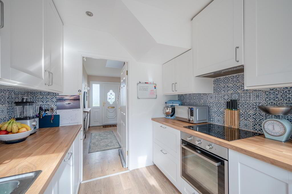 42 Castlemore Avenue 7 of 19