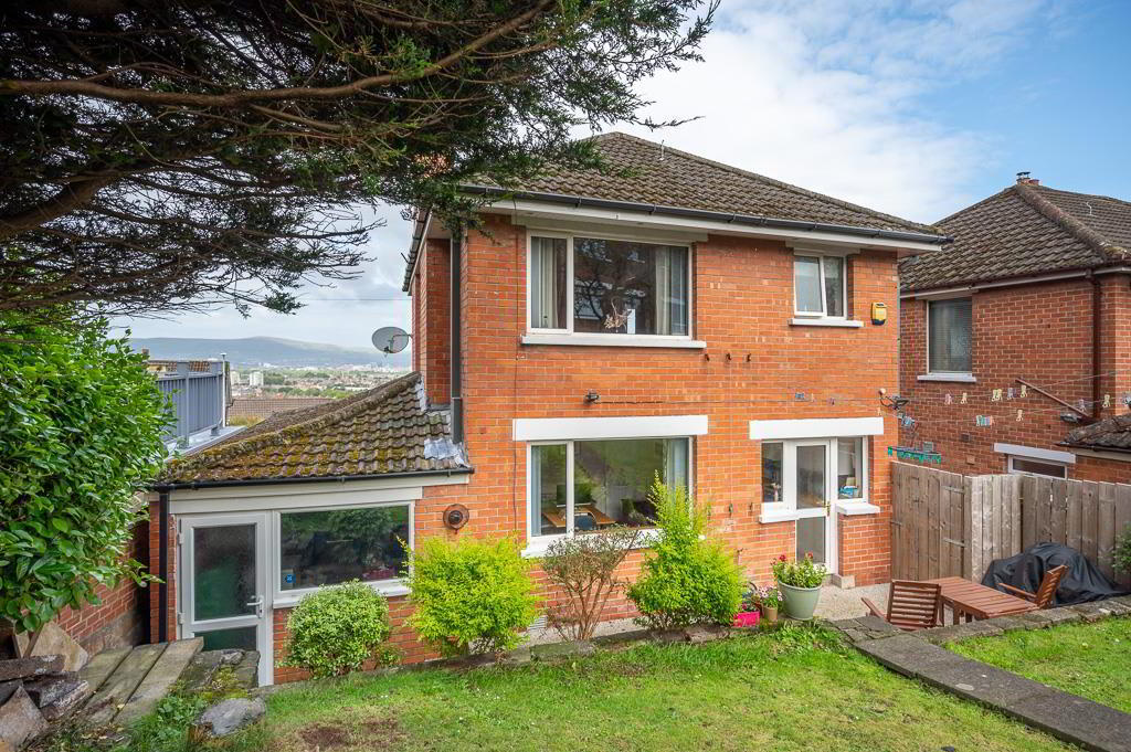 42 Castlemore Avenue 17 of 19