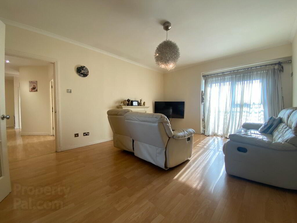 Apt 58, Clarendon Quay 3 of 11