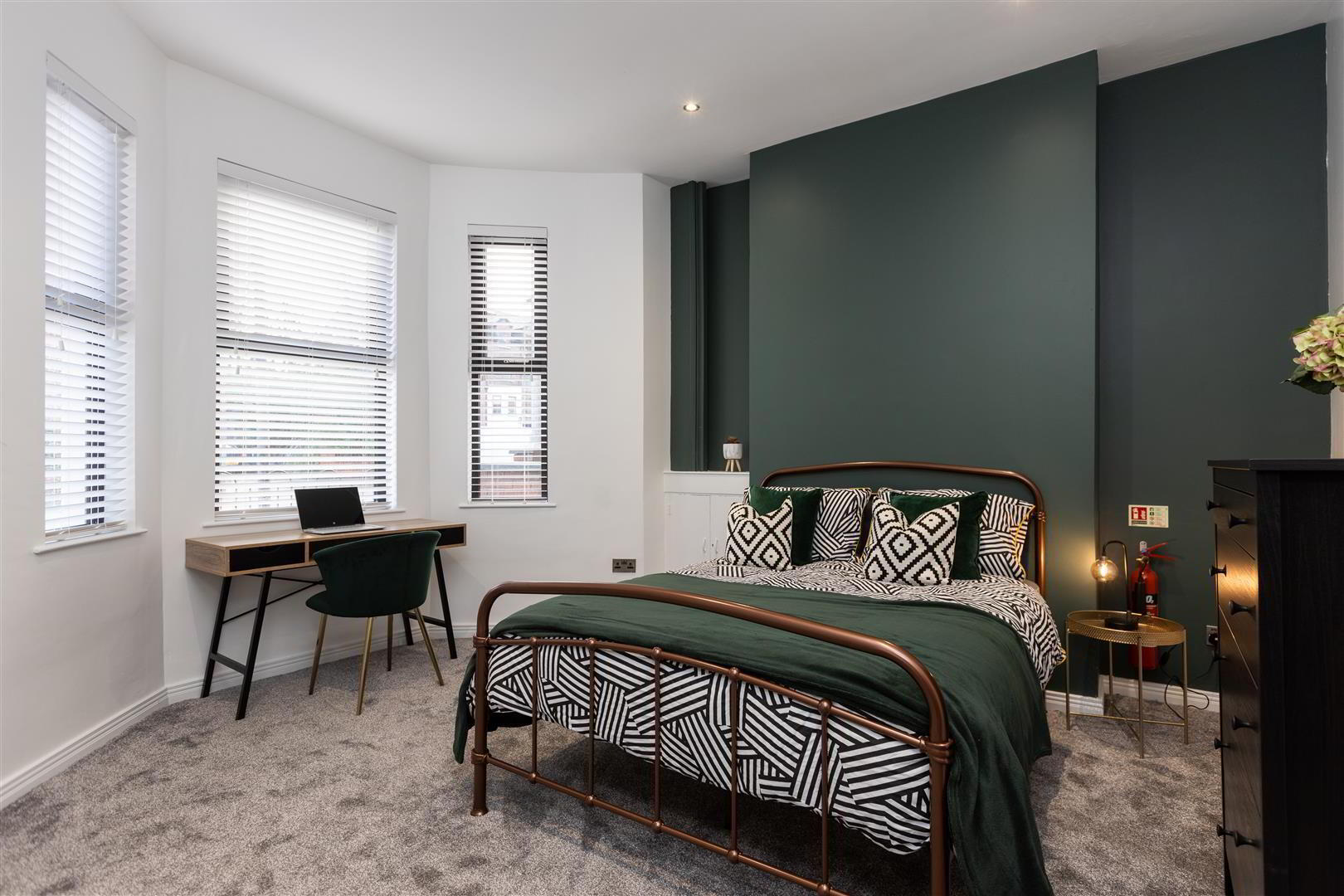 Rooms 3 & 5, 79 Upper Newtownards Road 2 of 9
