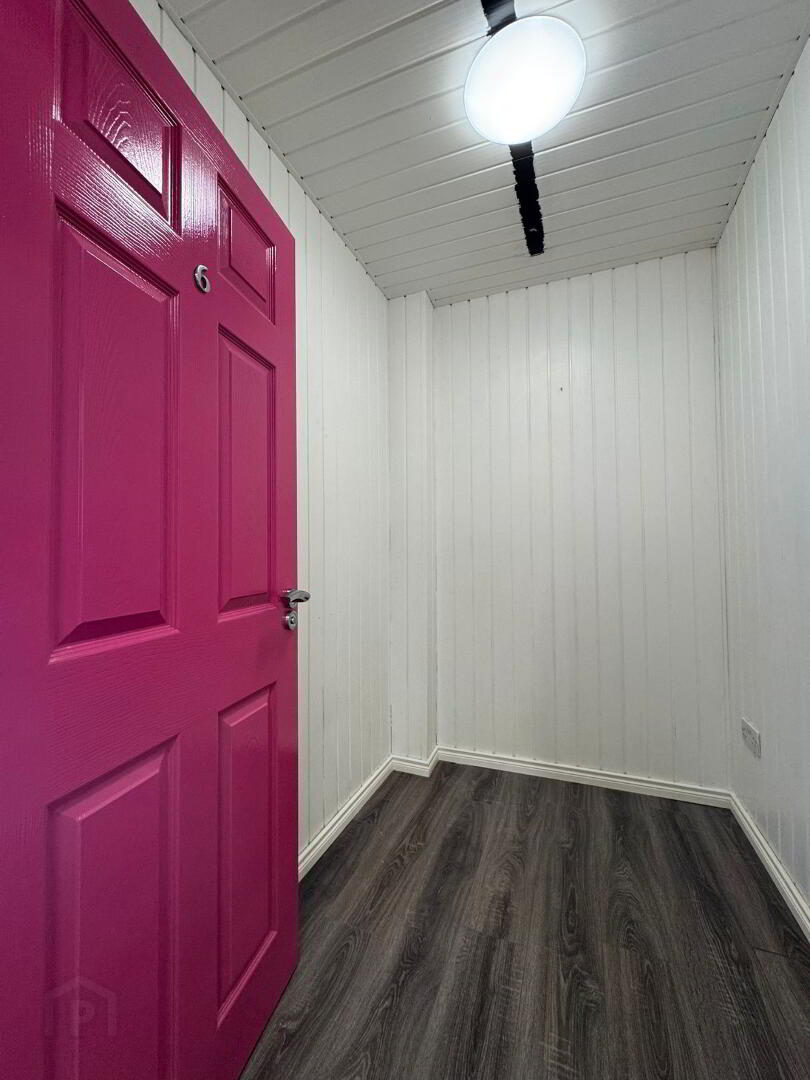 First Floor, 1 Castle Street 8 of 16