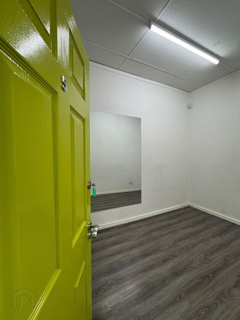 First Floor, 1 Castle Street 10 of 16