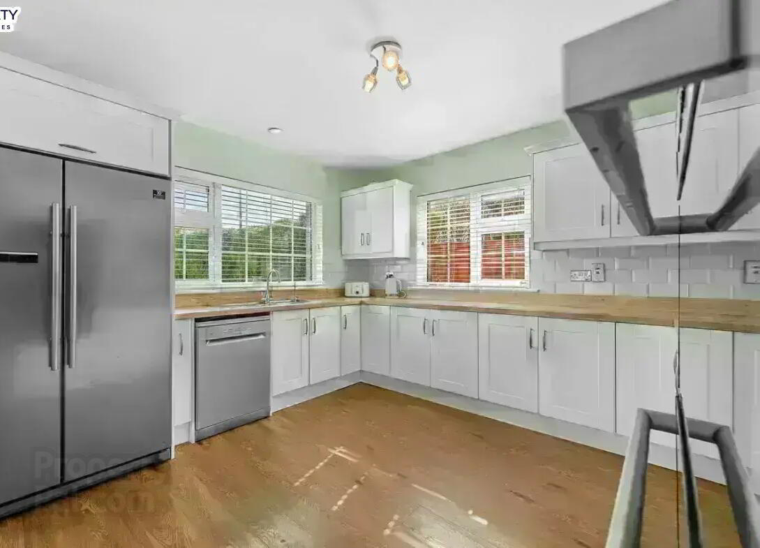 6 Hawthorn Drive 12 of 28