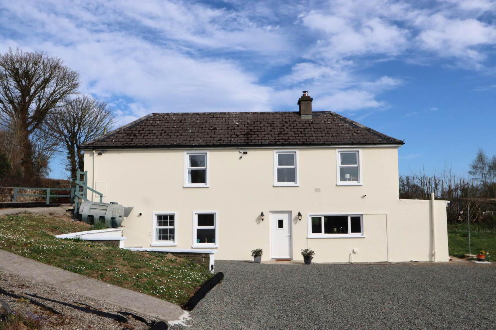 property description image