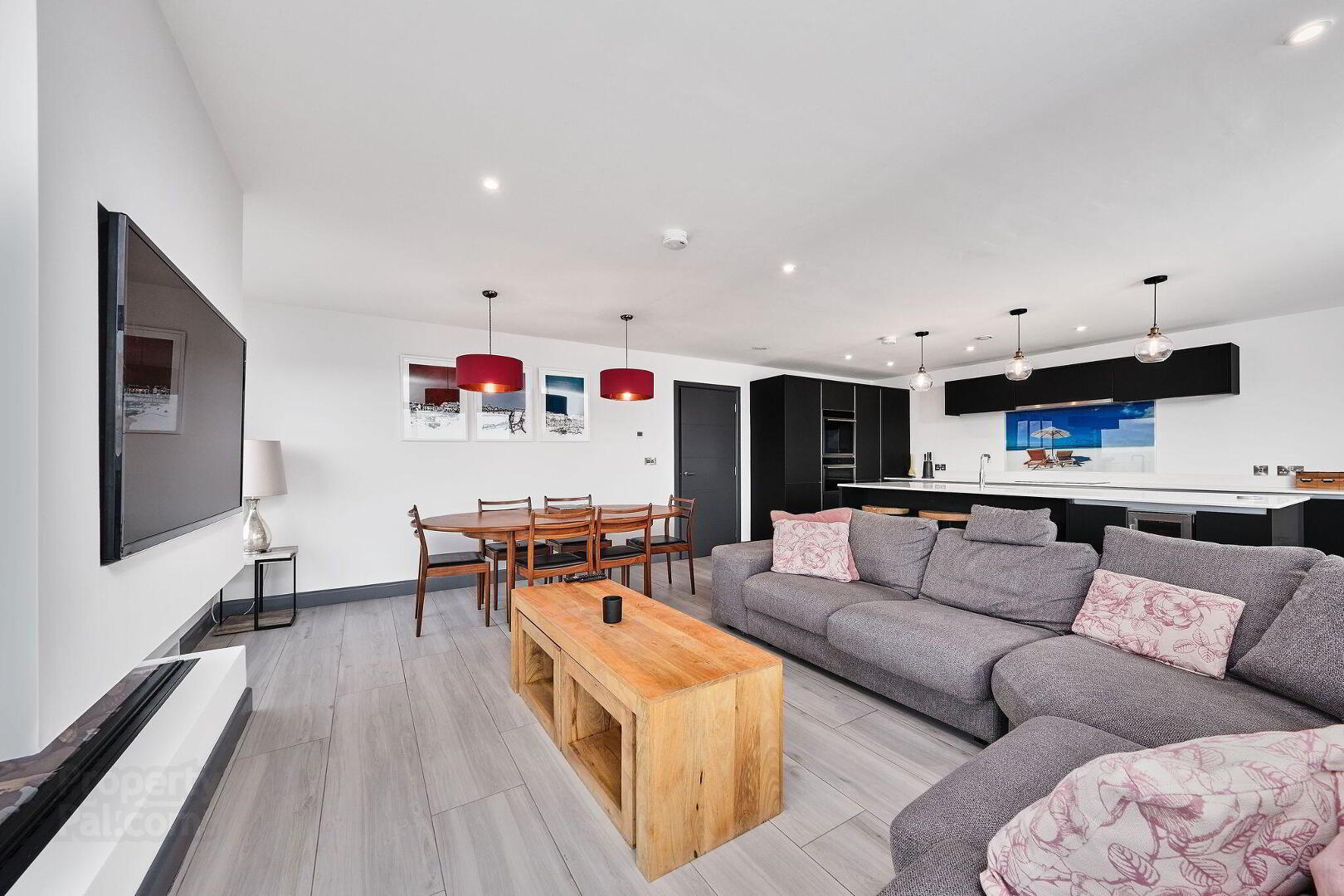 12 Dunluce View 8 of 41