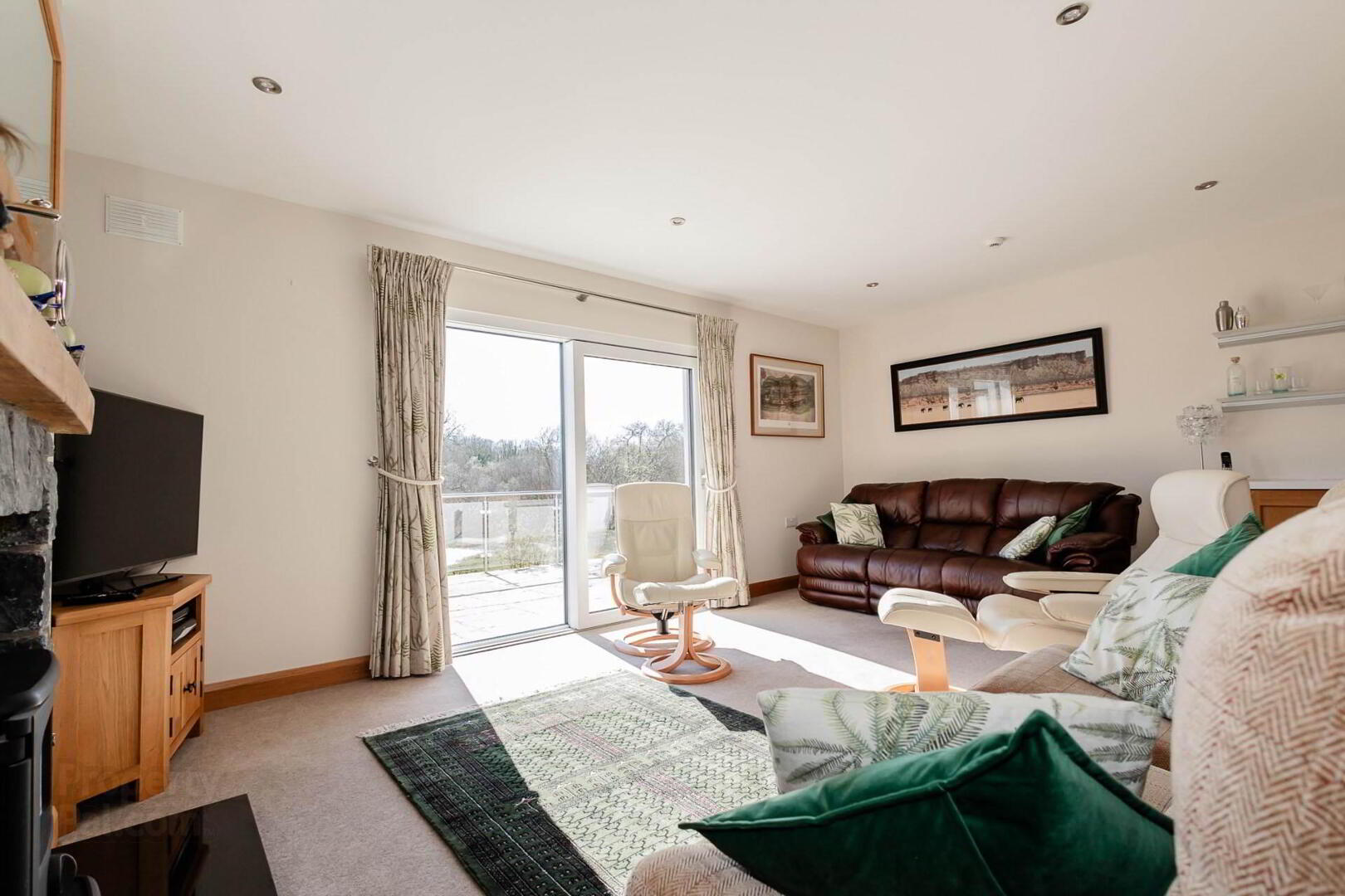 15 Derryharney Road 11 of 73