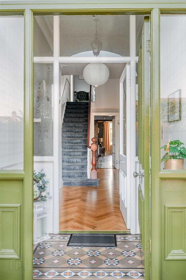 Artona, 29 Bryansburn Road 3 of 38