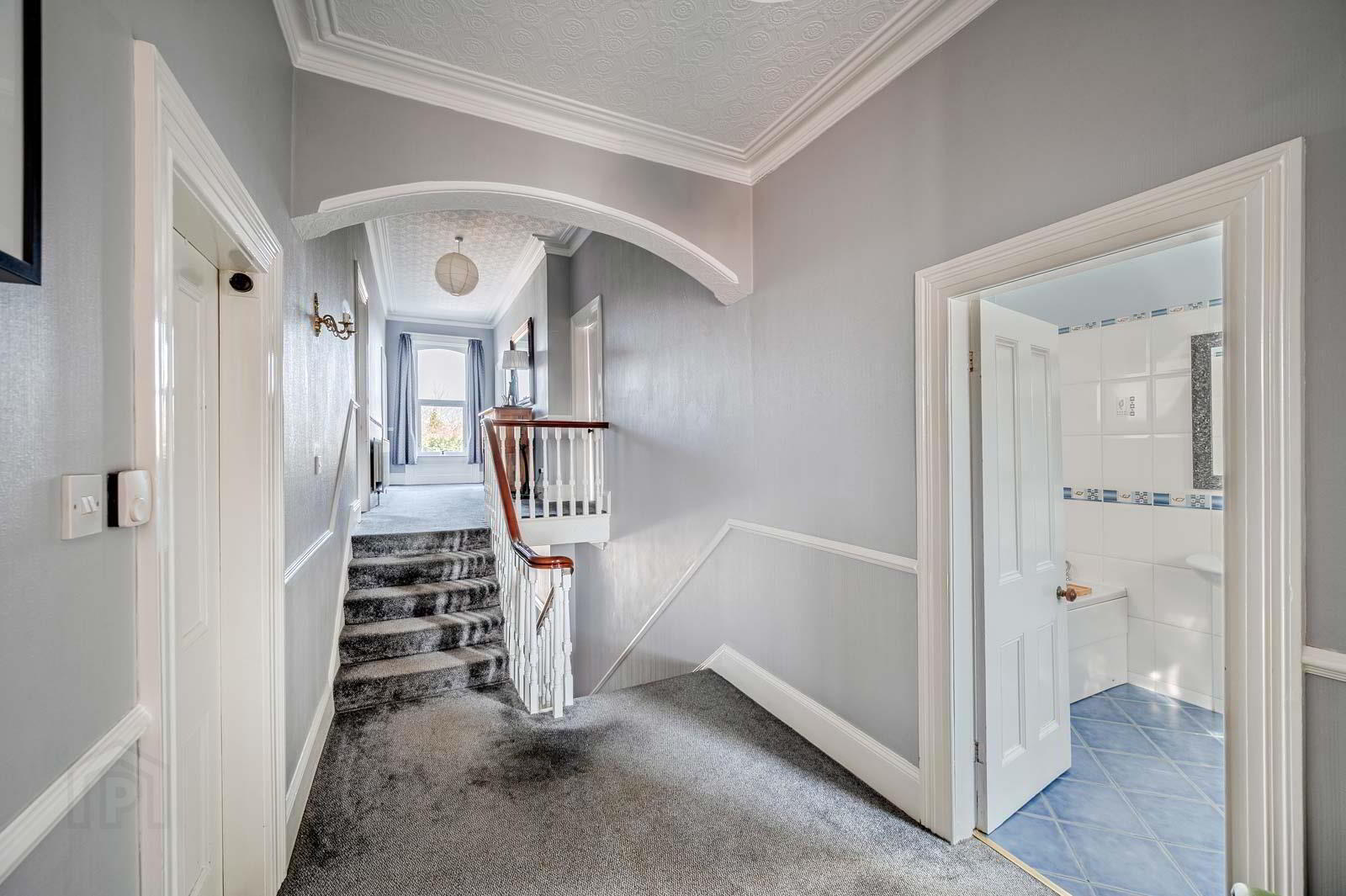 Artona, 29 Bryansburn Road 26 of 38