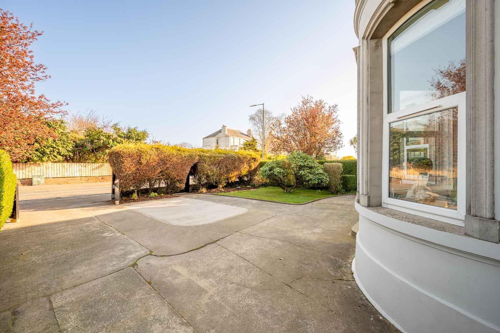 Artona, 29 Bryansburn Road 34 of 38