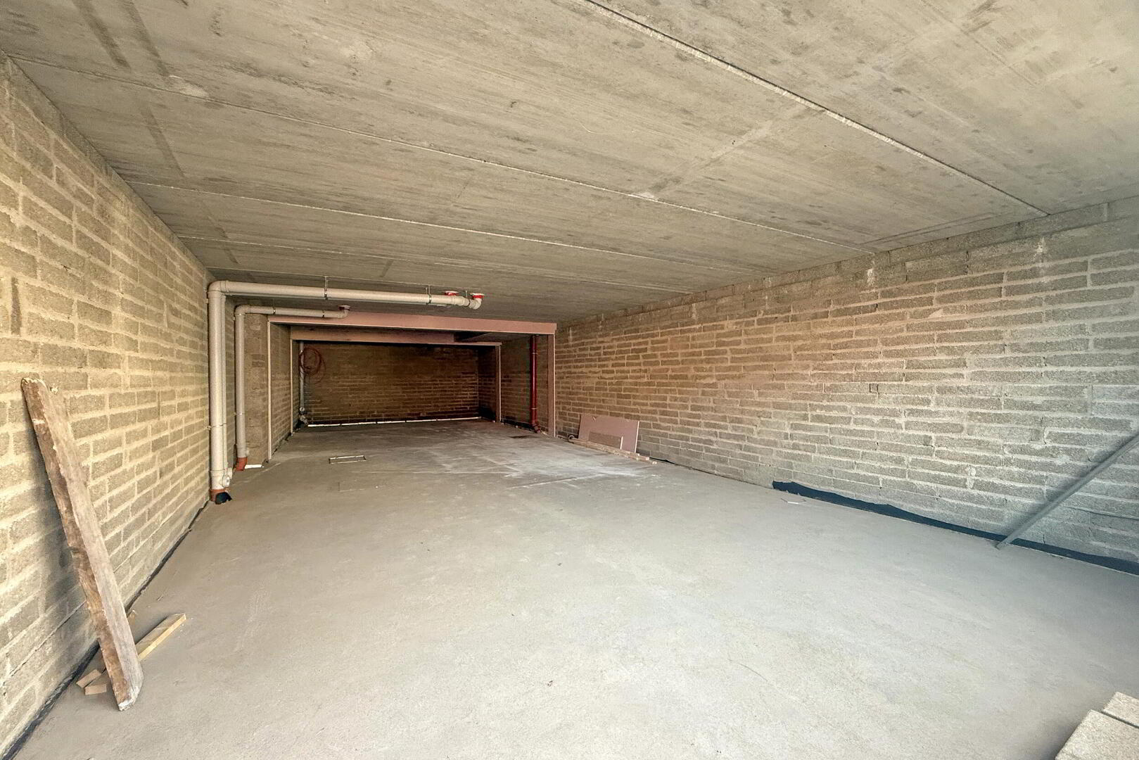 Commercial Unit, 80 The Promenade 3 of 9