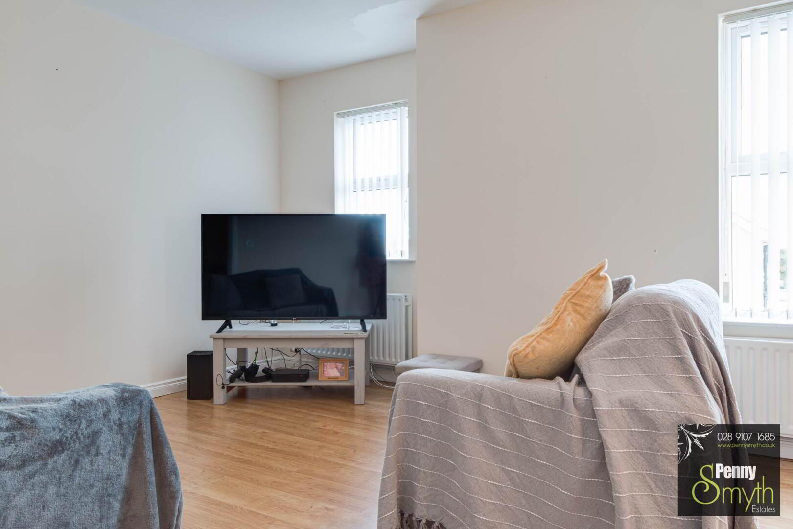 Apt 3, Brook Lane 6 of 17