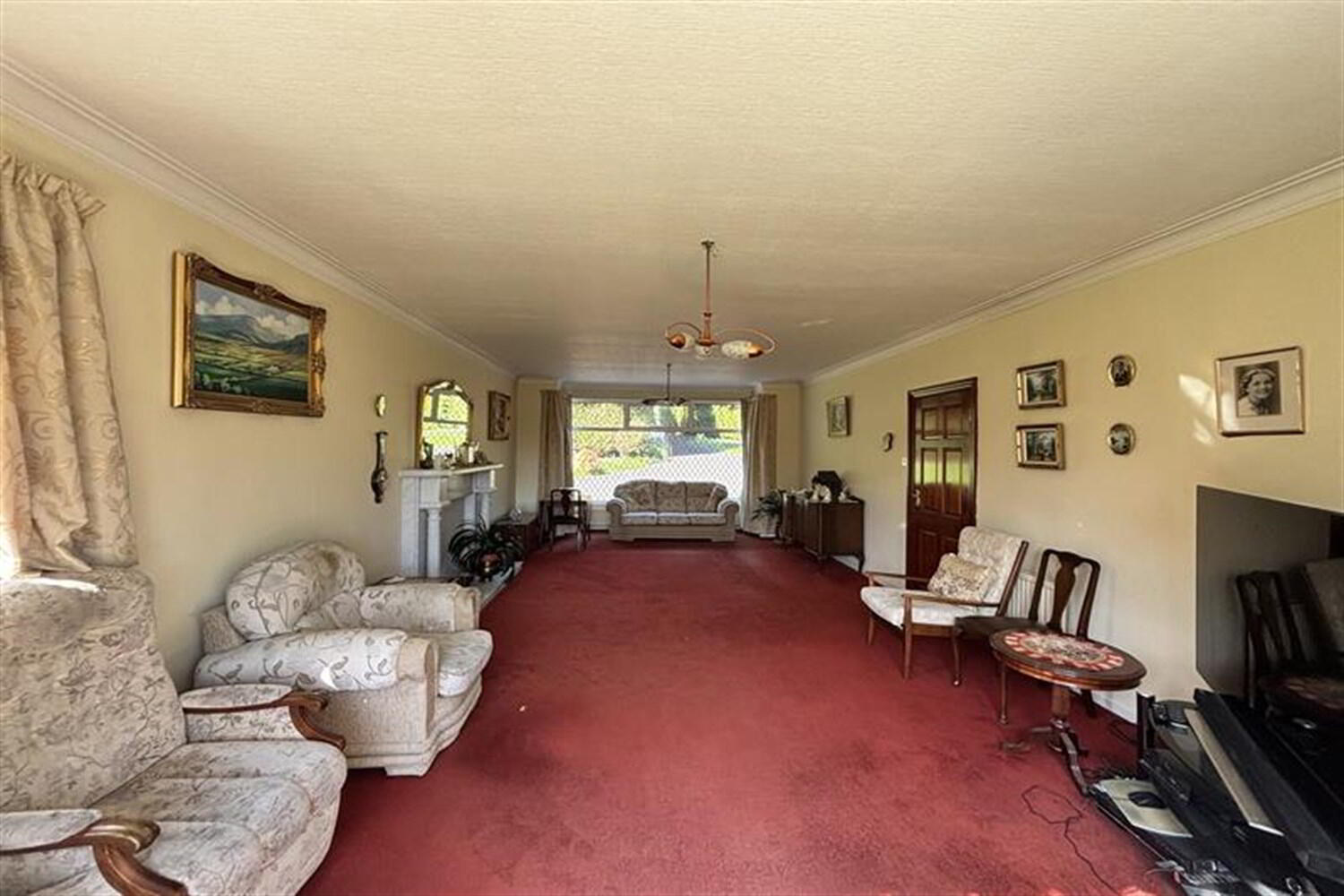 737 Antrim Road 4 of 34