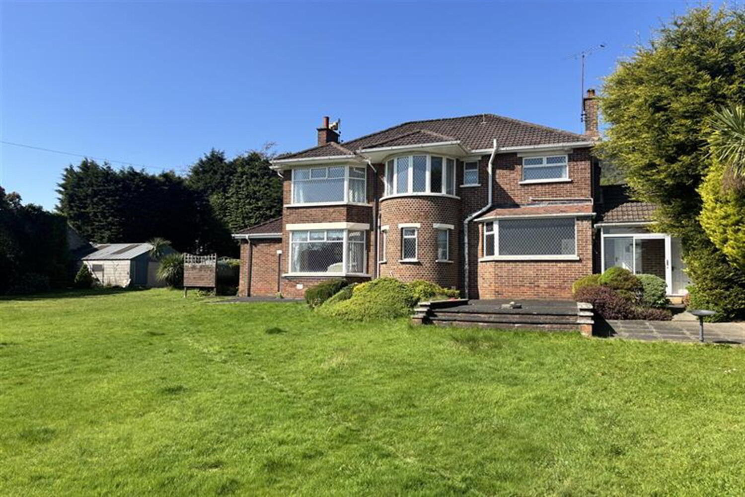 737 Antrim Road 29 of 34