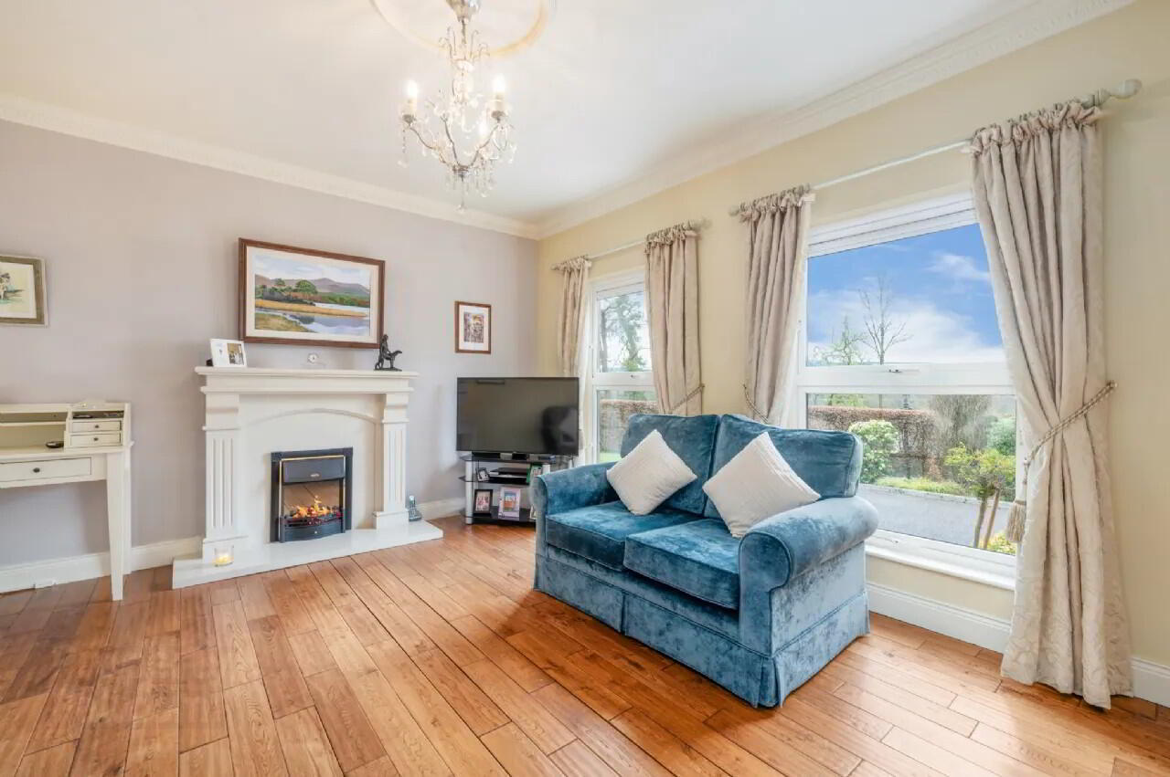 37, 14 Westbury Heights 4 of 31