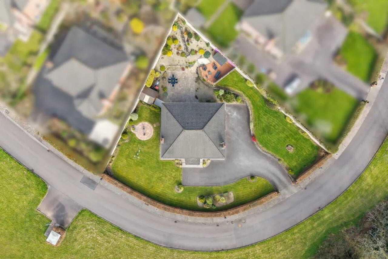 14 Westbury Heights 31 of 31
