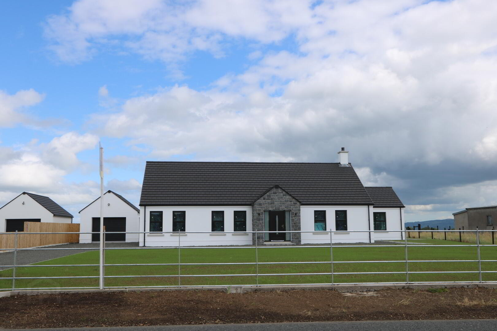 187a Portglenone Road 1 of 9