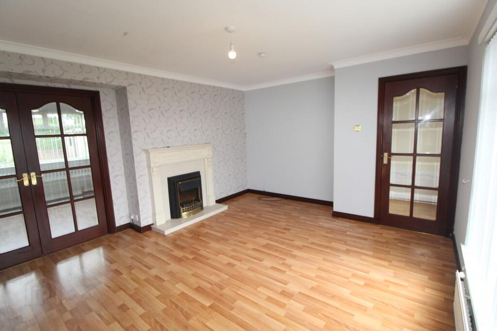 15 Richmond Avenue 2 of 17