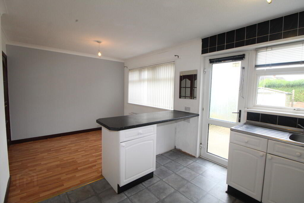 15 Richmond Avenue 8 of 17