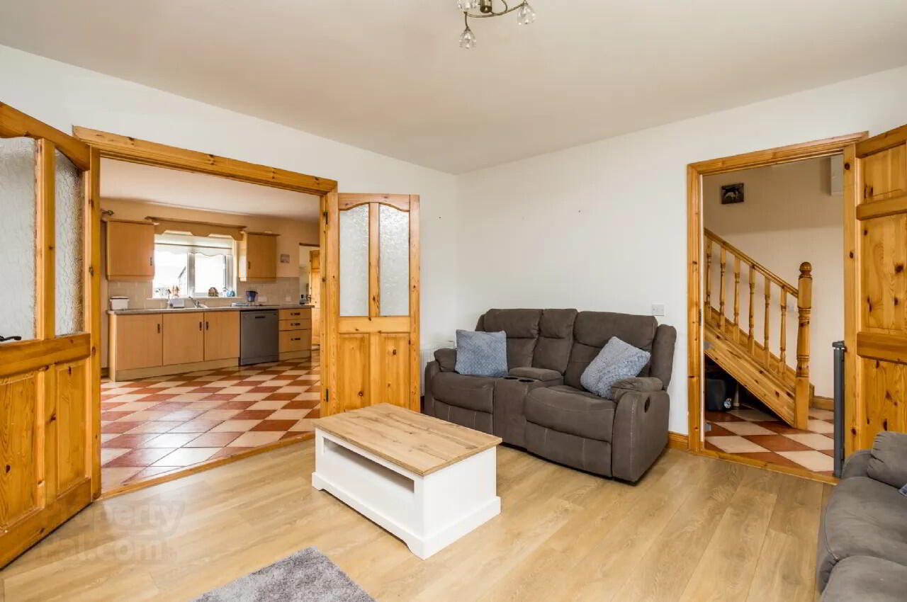5 Hanley Avenue 18 of 28