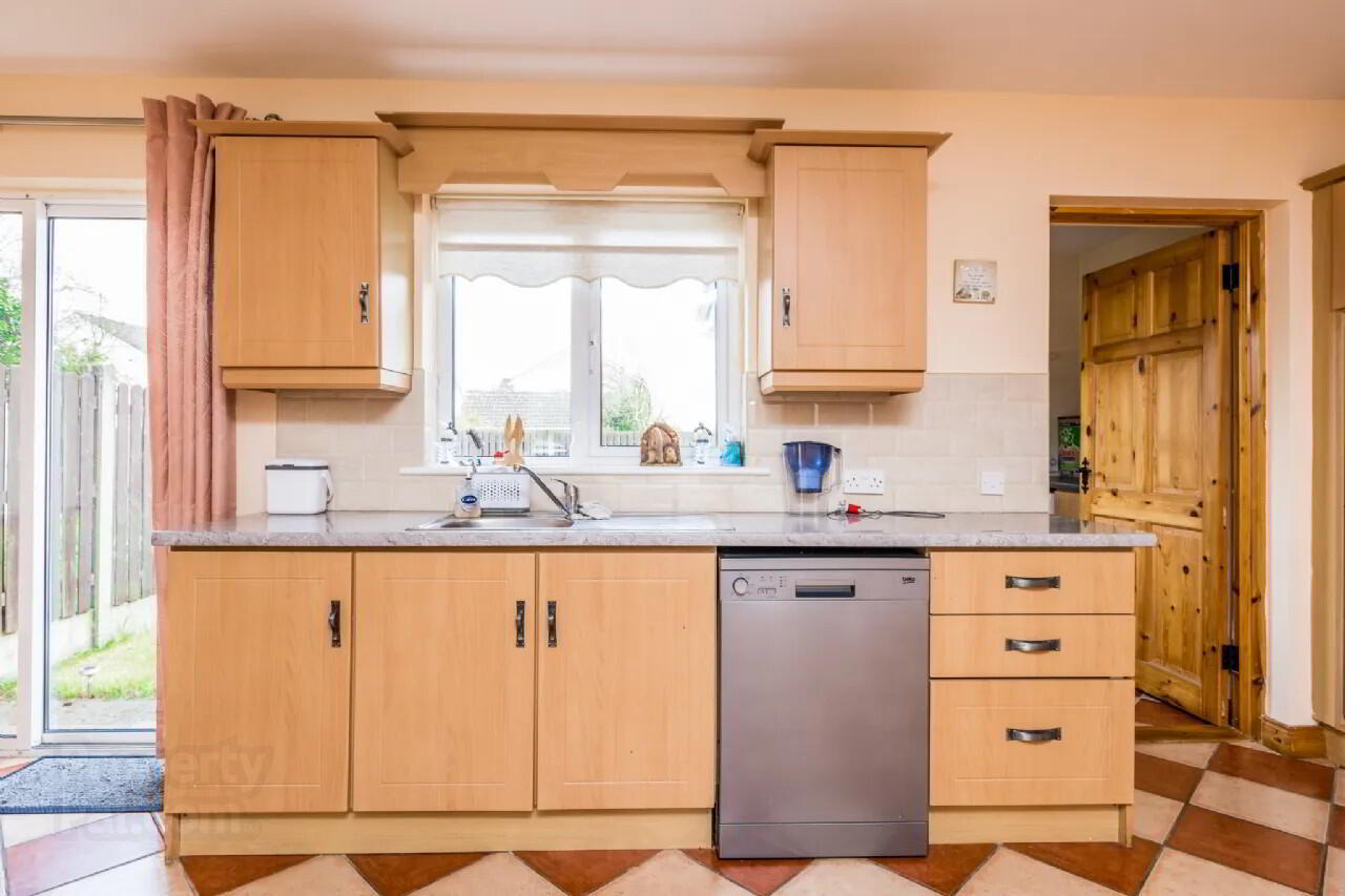 5 Hanley Avenue 13 of 28