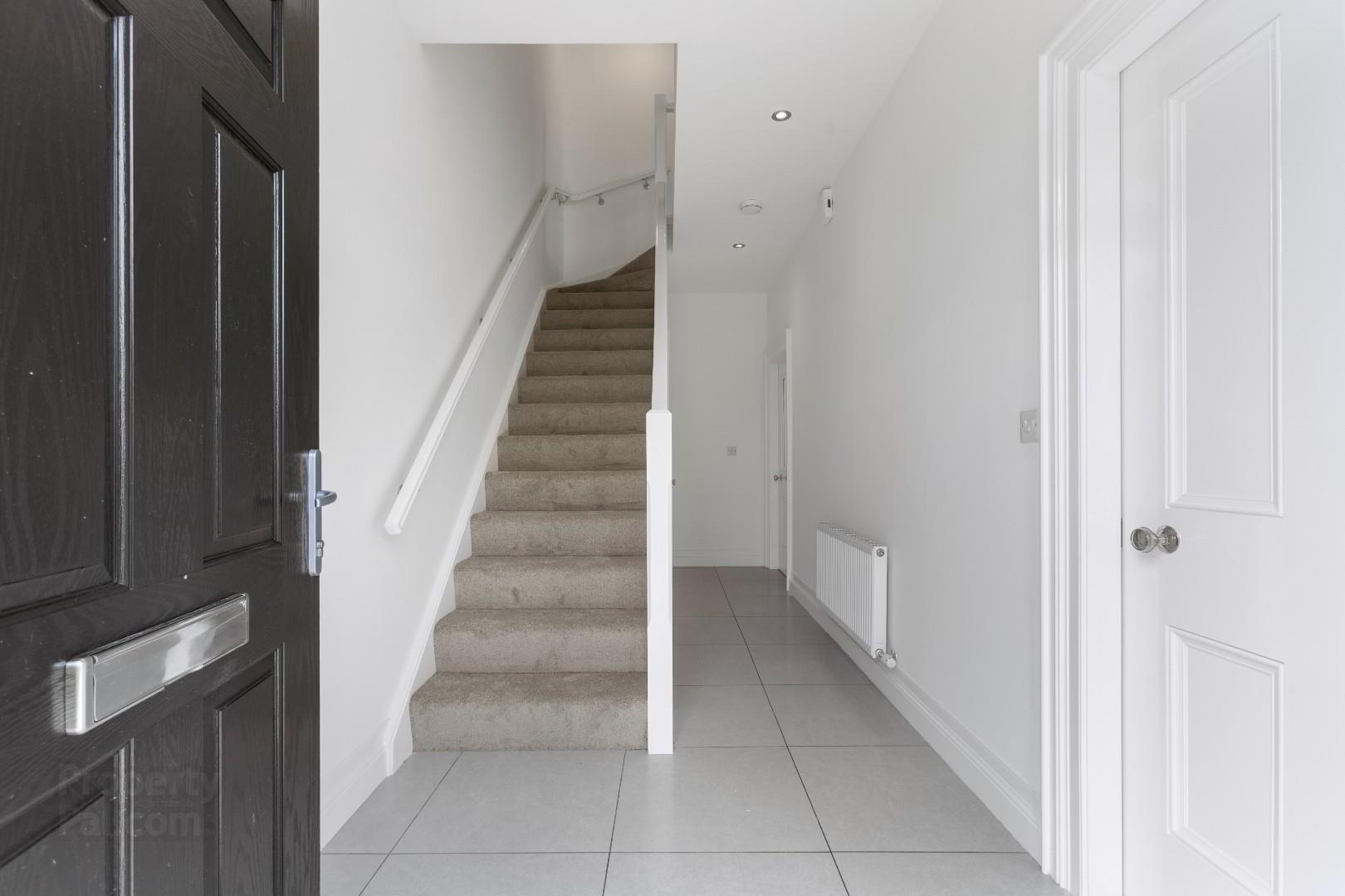 12 Clooney Mews 4 of 35