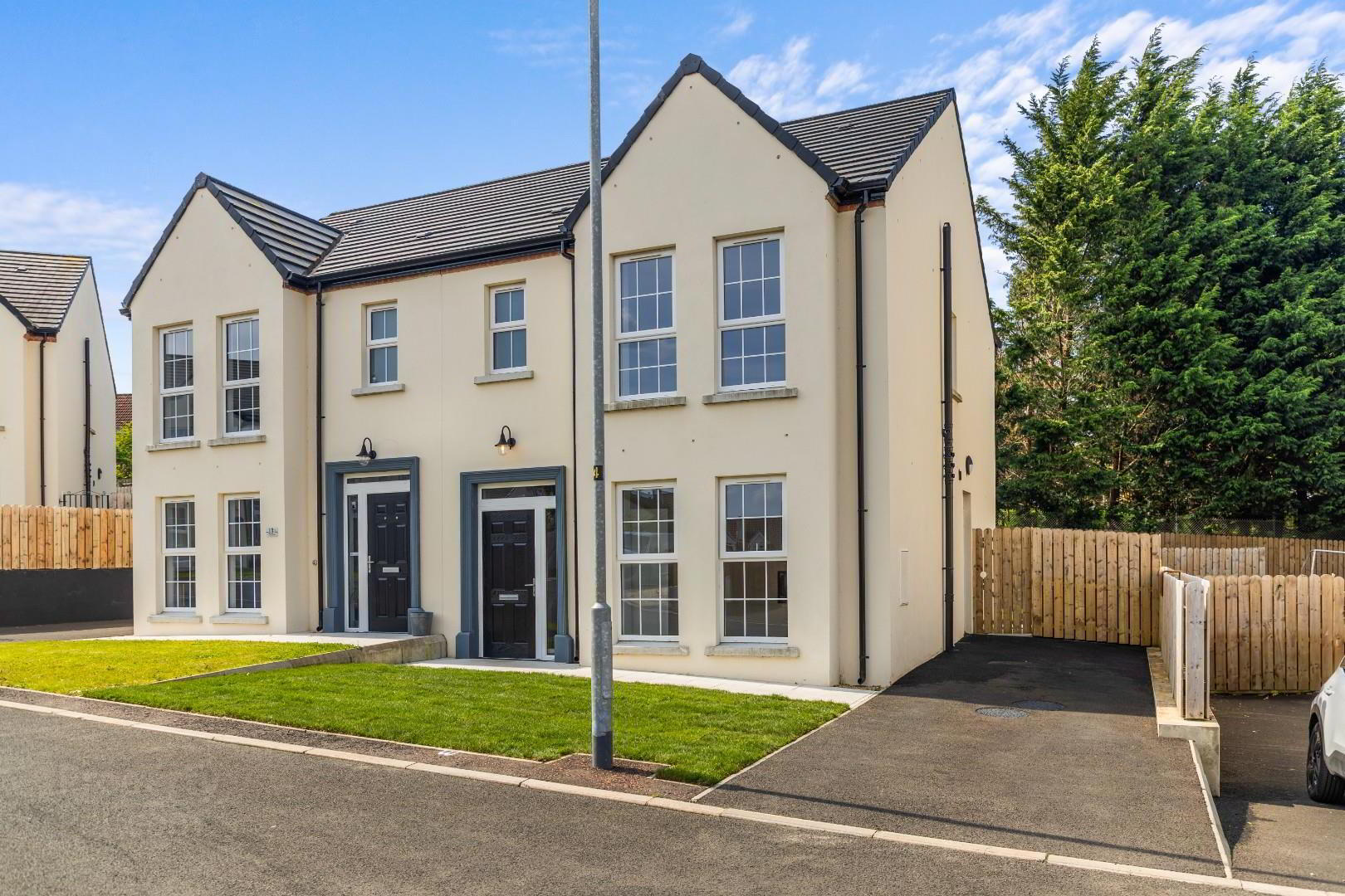 12 Clooney Mews 1 of 35