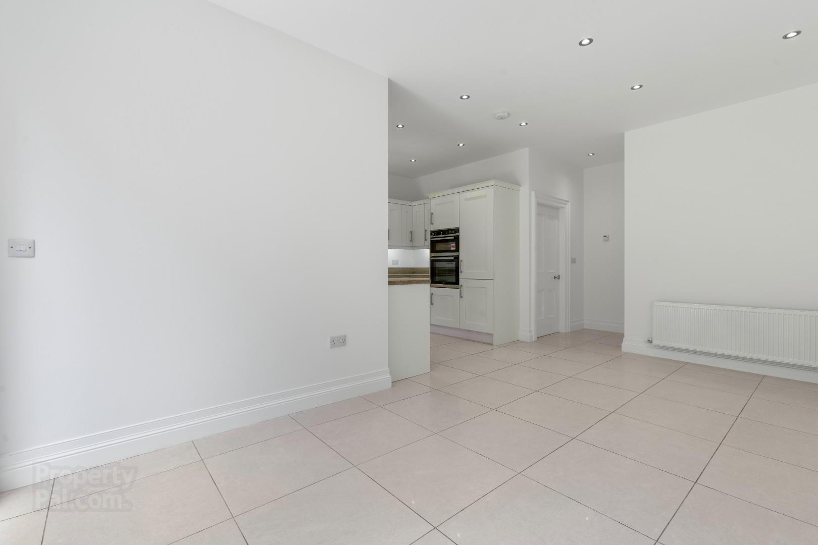 12 Clooney Mews 16 of 35