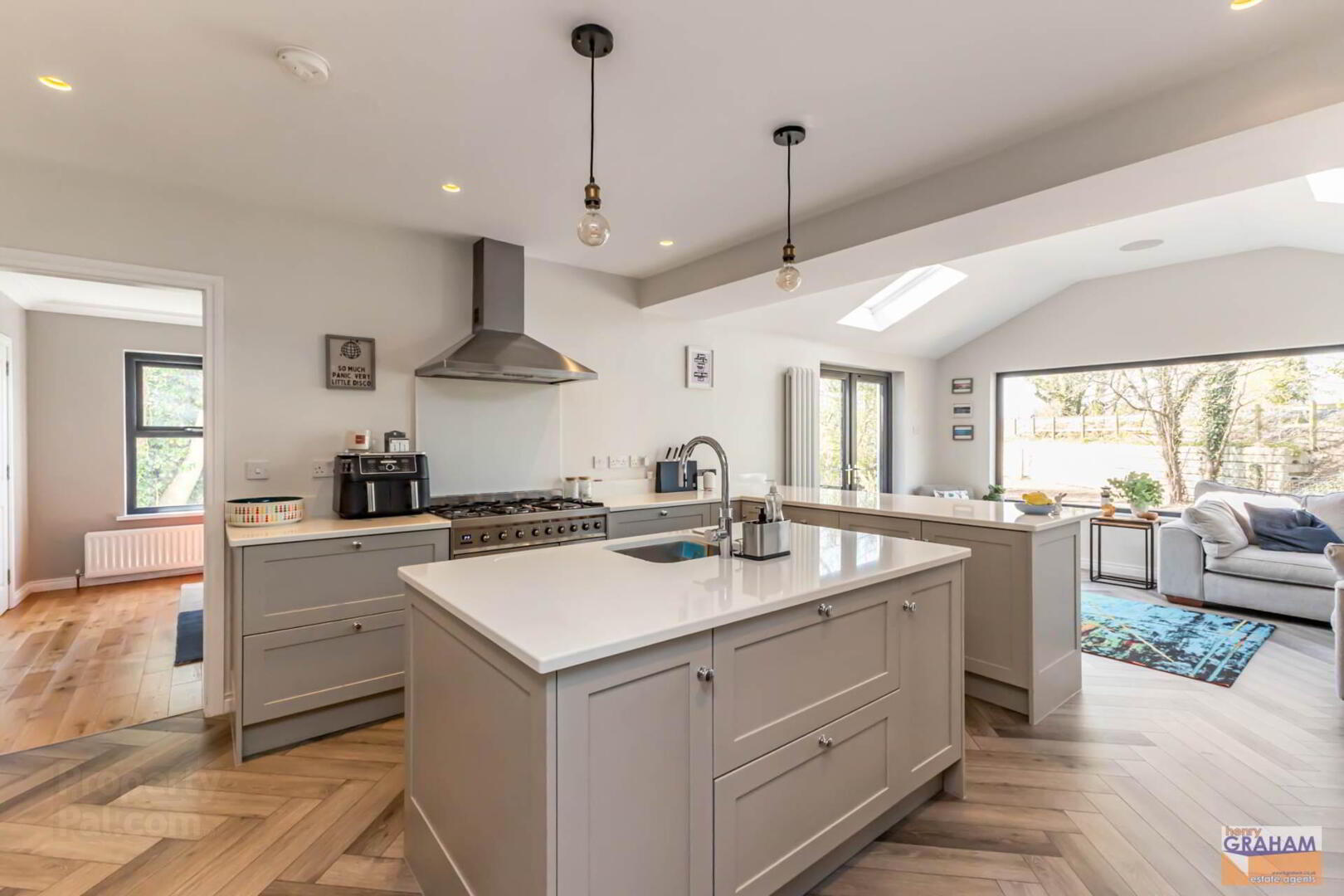 18a Lissue Road 9 of 35