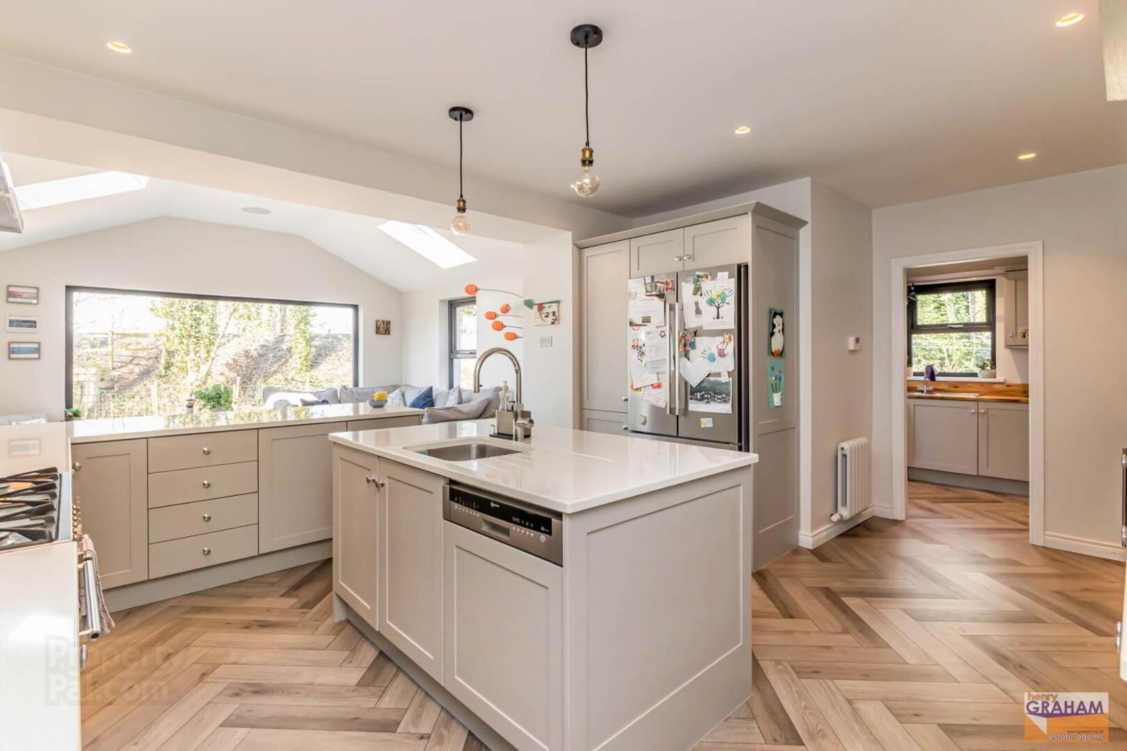 18a Lissue Road 10 of 35